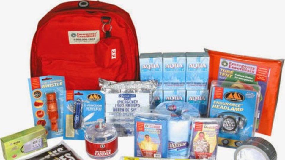 Kit De Survie Catastrophe 72h Complet - Sac étanche, Radio Solaire, Outils Multifonction - Pour Famille, Randonnée, Urgence